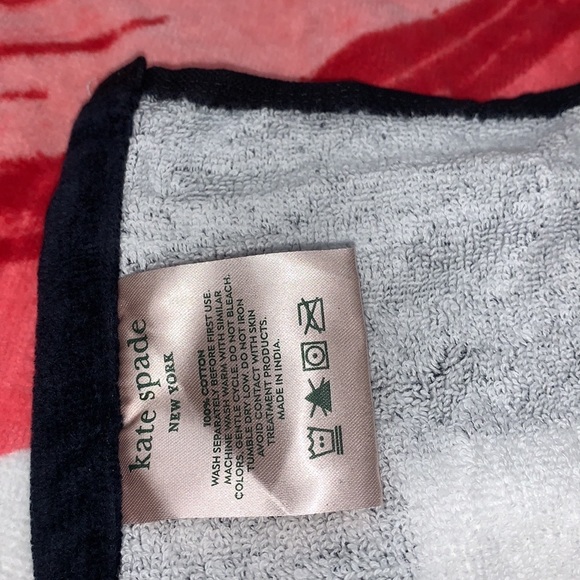 ♠️❤️kate spade New York 100% Cotton Oversized Beach Towel, Strawberry - Picture 7 of 15